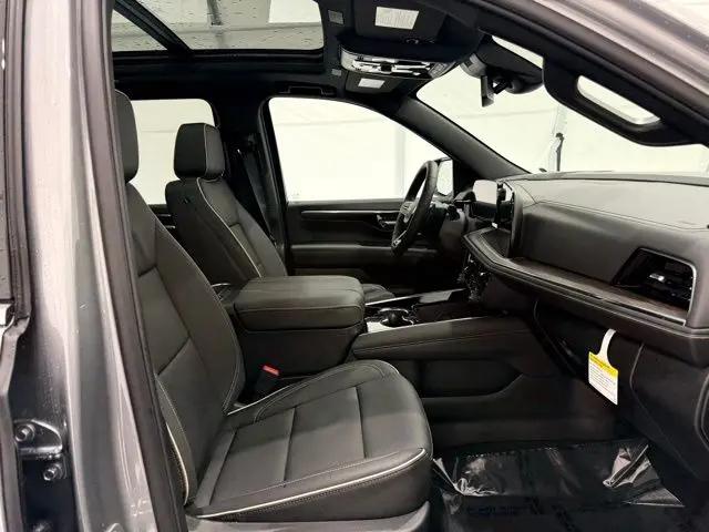 2026 Chevrolet Suburban Premier, 4WD