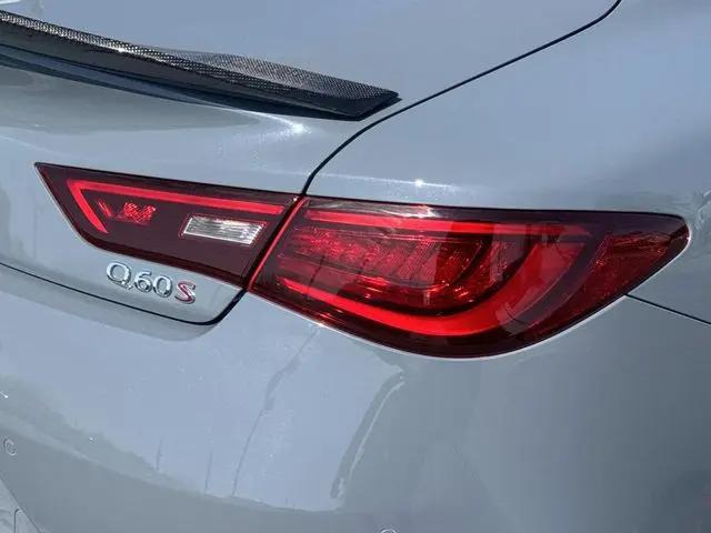 2022 INFINITI Q60 RED SPORT 400