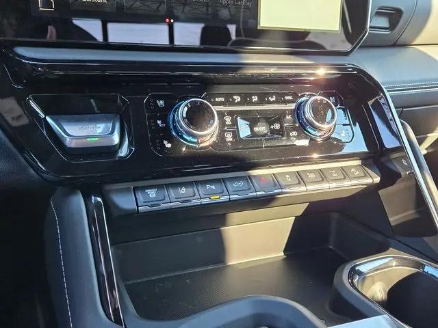 2026 GMC Sierra 2500HD Crew Cab, Standard Bed, AT4X, 4WD