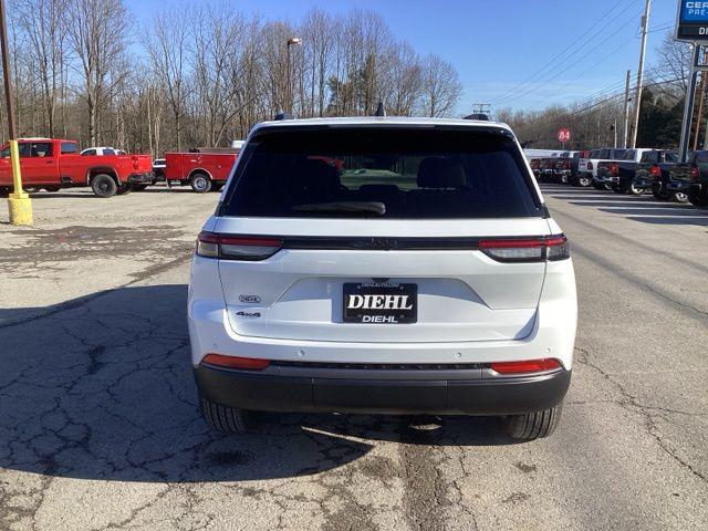2026 Jeep Grand Cherokee Altitude 4x4