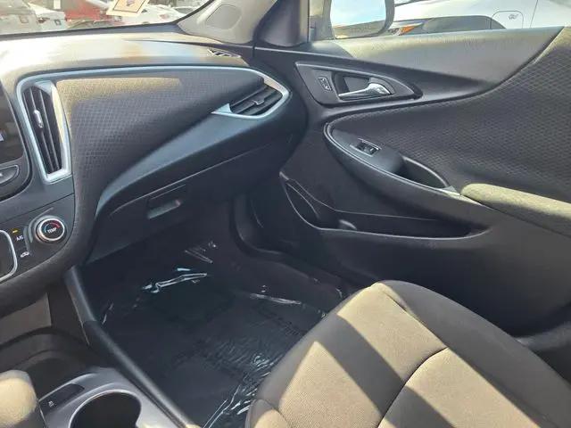 2024 Chevrolet Malibu FWD 1FL