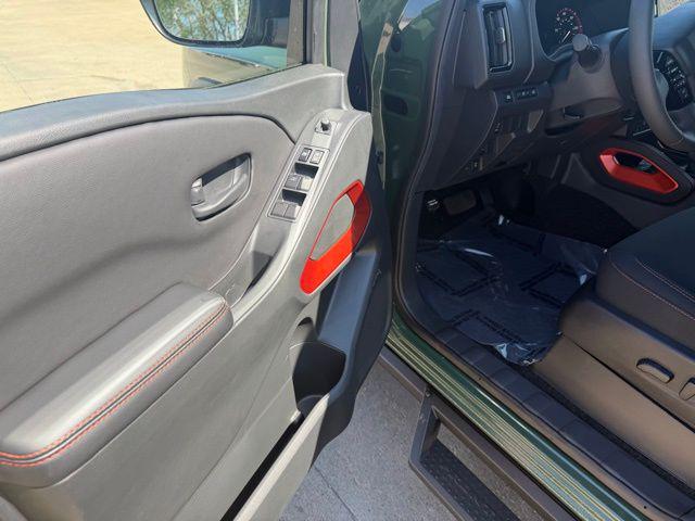 2026 Nissan Frontier Crew Cab PRO-4X 4x4