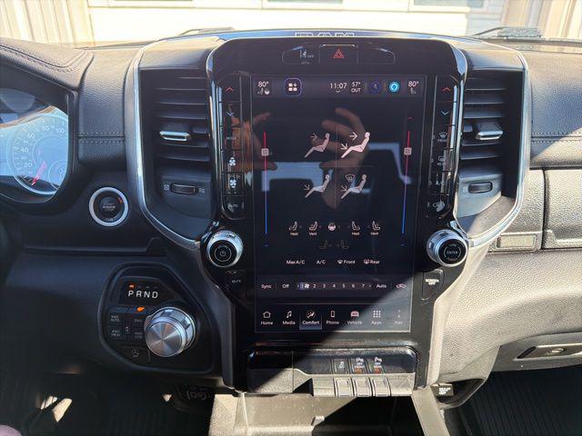 2025 Ram 1500 Laramie Crew Cab 4x4 5'7" Box