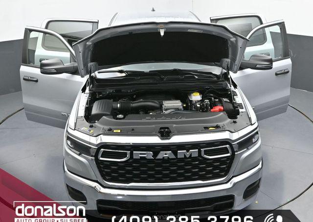 2026 Ram 1500 Lone Star Crew Cab 4x4 5'7" Box