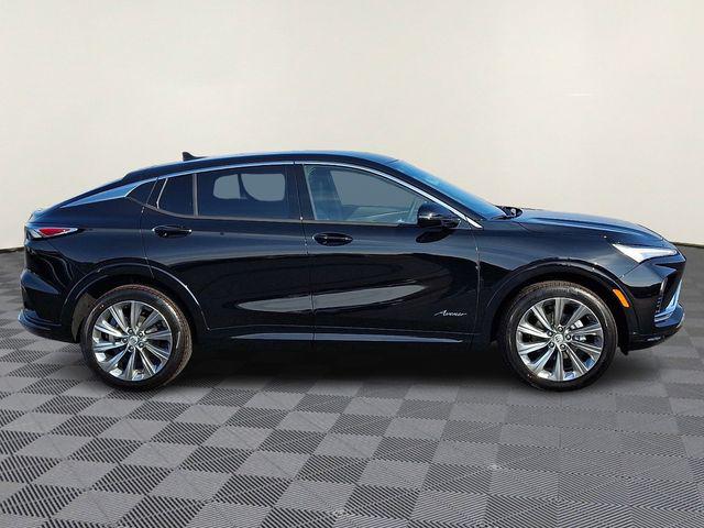 2026 Buick NV Avenir FWD