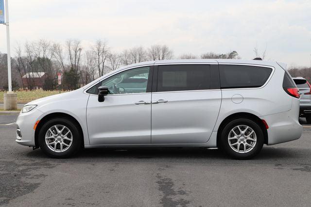 2024 Chrysler Pacifica Touring L 2024 Chrysler Pacifica Touring L