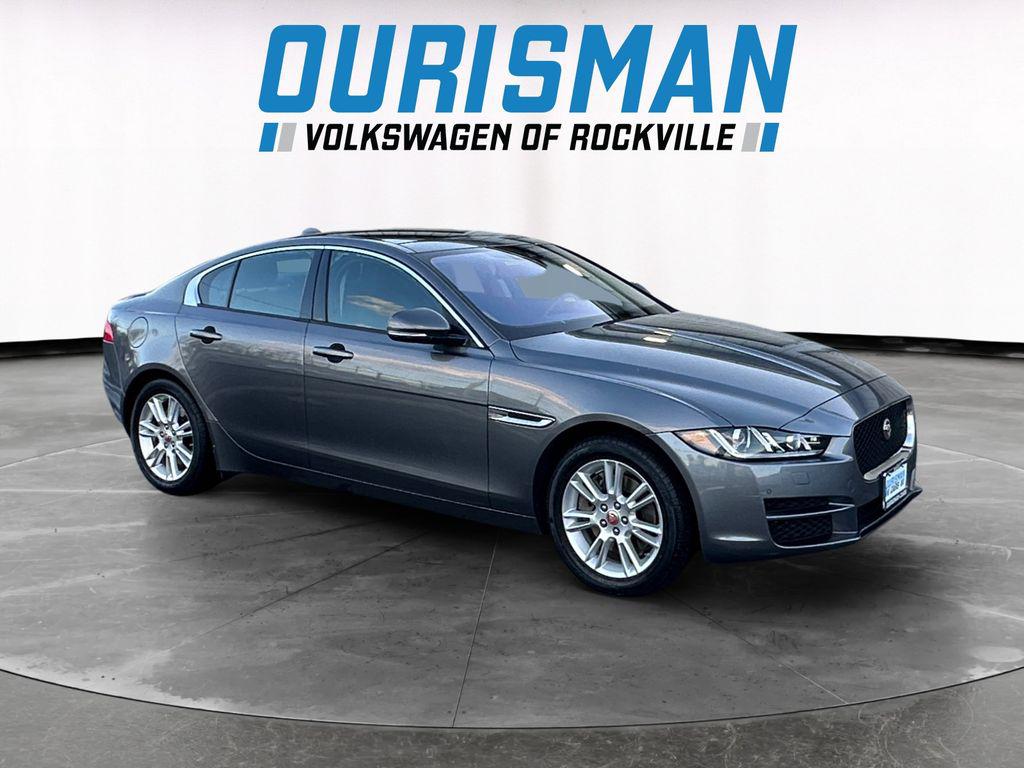 /2018 Jaguar XE
