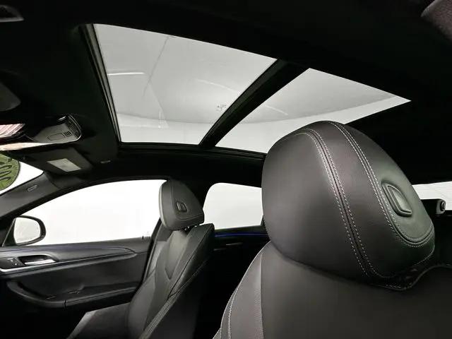 2025 BMW X4 xDrive30i