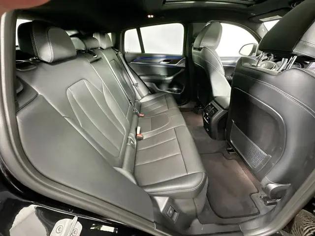 2025 BMW X4 xDrive30i