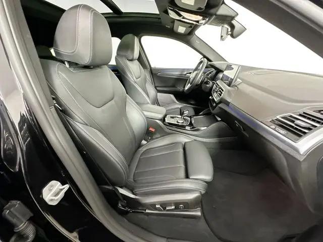 2025 BMW X4 xDrive30i