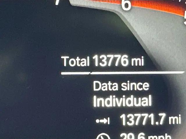 2025 BMW X4 xDrive30i