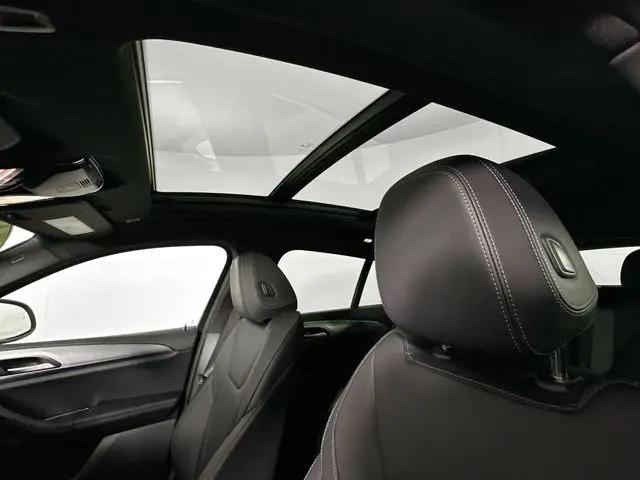2025 BMW X4 xDrive30i