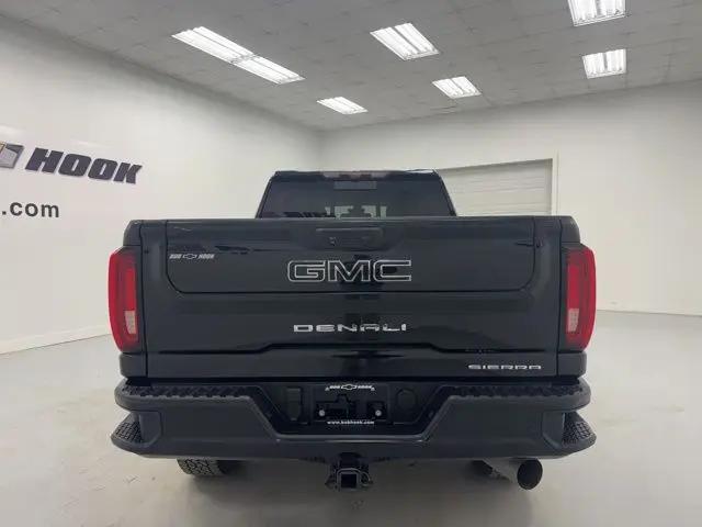 2021 GMC Sierra 2500HD 4WD Crew Cab Standard Bed Denali