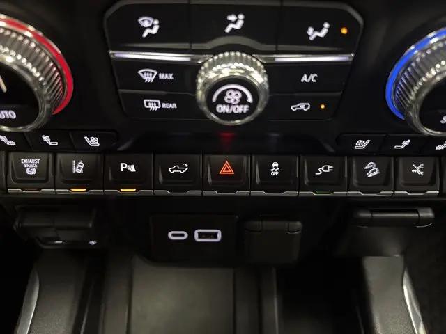 2021 GMC Sierra 2500HD 4WD Crew Cab Standard Bed Denali