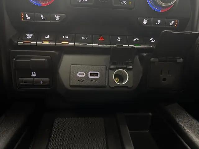 2021 GMC Sierra 2500HD 4WD Crew Cab Standard Bed Denali