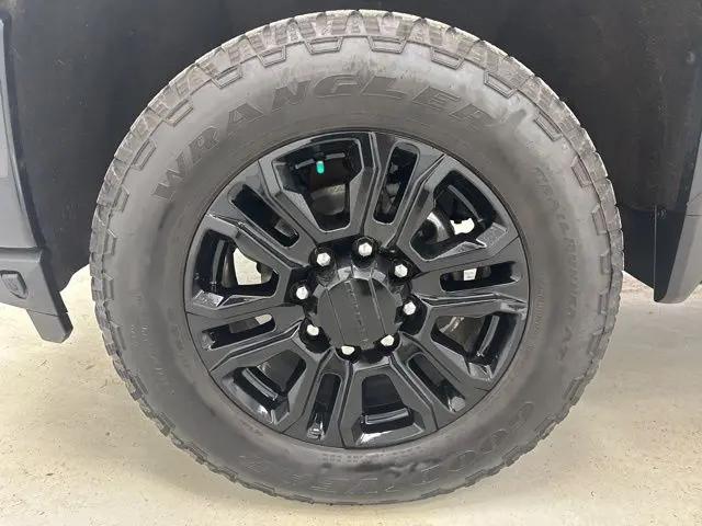 2021 GMC Sierra 2500HD 4WD Crew Cab Standard Bed Denali