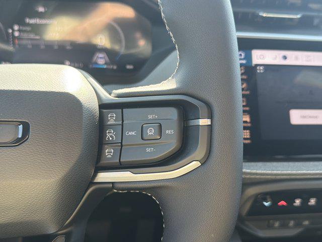 2026 Jeep Cherokee Laredo 4x4