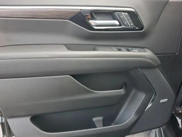 2026 Chevrolet Tahoe 4WD Premier