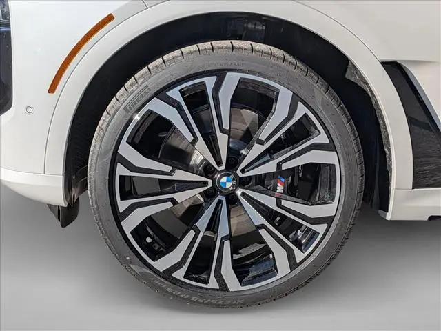 2026 BMW X7 M60i