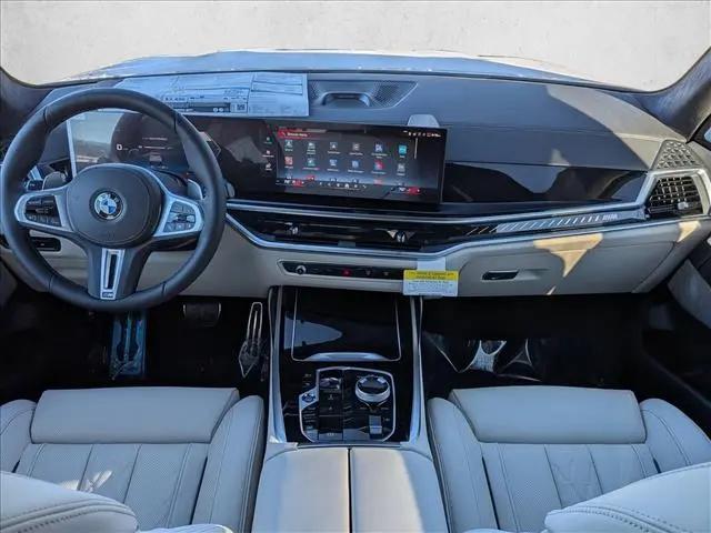 2026 BMW X7 M60i