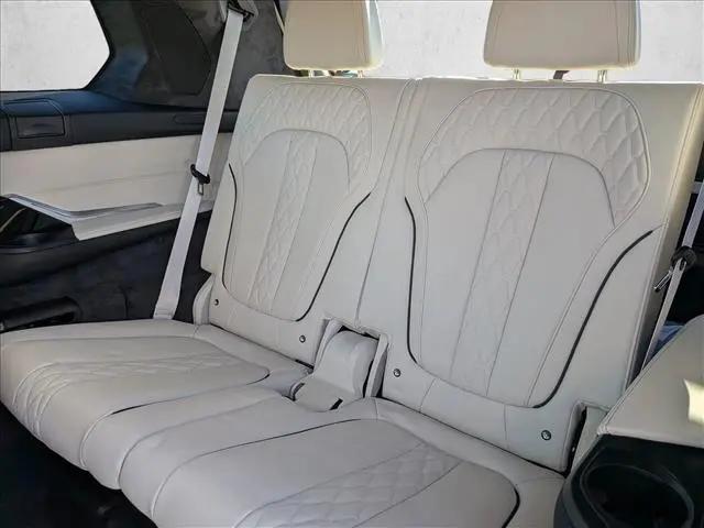 2026 BMW X7 M60i