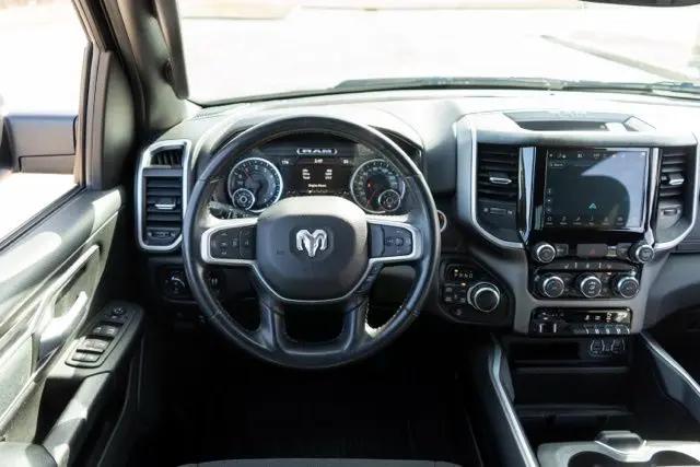 2022 Ram 1500 Big Horn Crew Cab 4x4 5'7" Box