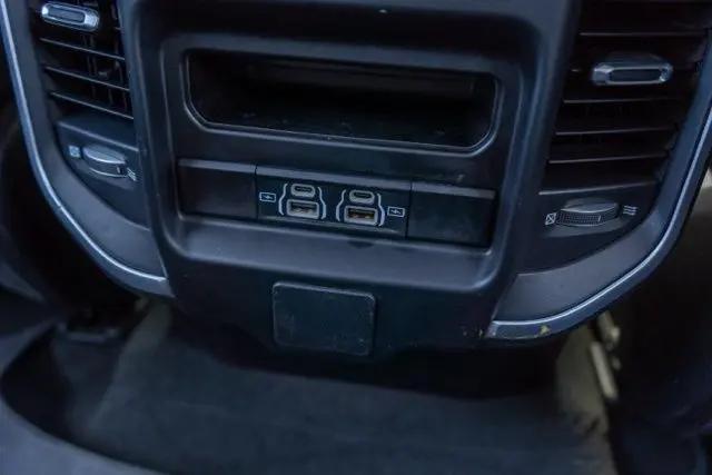 2022 Ram 1500 Big Horn Crew Cab 4x4 5'7" Box