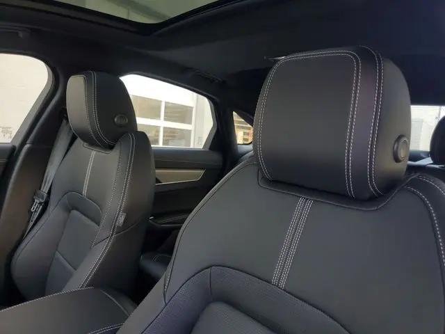 2024 Jaguar XF R-Dynamic SE P250 AWD Automatic