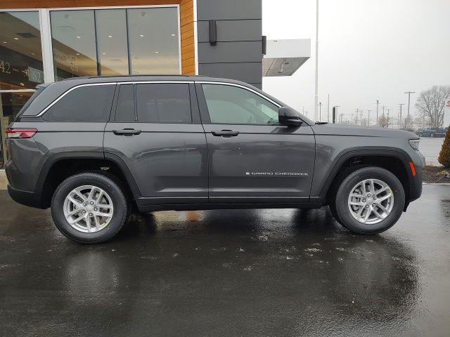 2026 Jeep Grand Cherokee Laredo 4x4