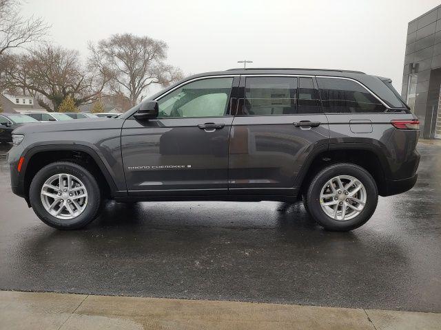 2026 Jeep Grand Cherokee Laredo 4x4