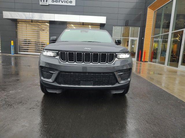 2026 Jeep Grand Cherokee Laredo 4x4