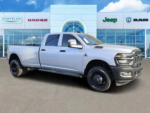 2026 Ram 3500 Tradesman Crew Cab 4x4 8' Box for sale in Hinesville, GA