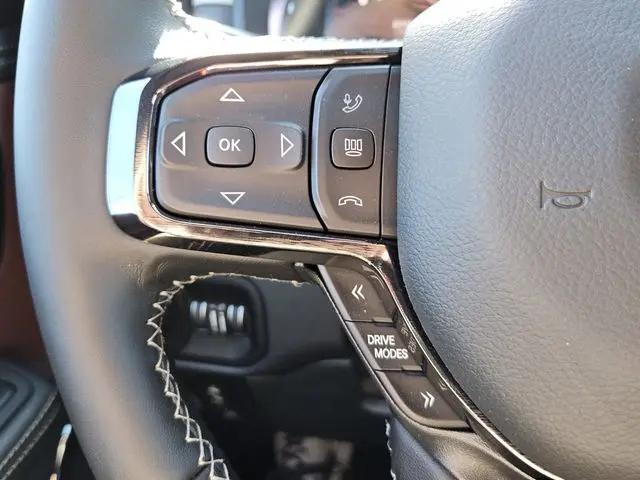 2026 Ram 1500 Limited Crew Cab 4x4 5'7" Box