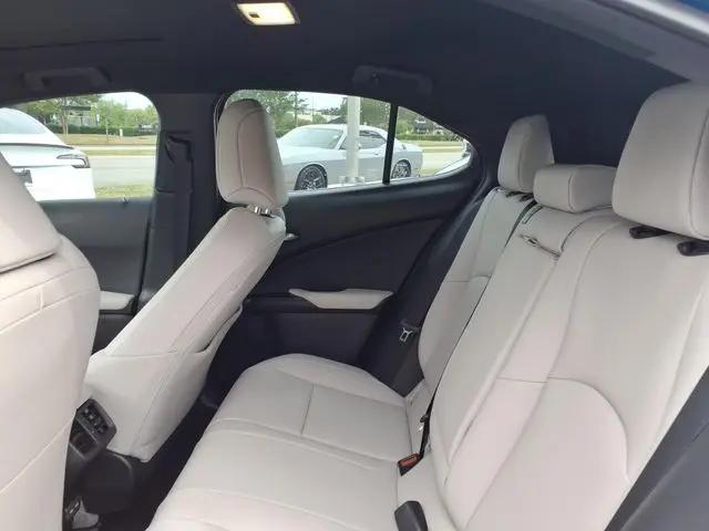 2024 Lexus UX 250h Premium