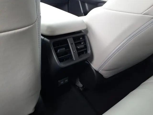 2024 Lexus UX 250h Premium