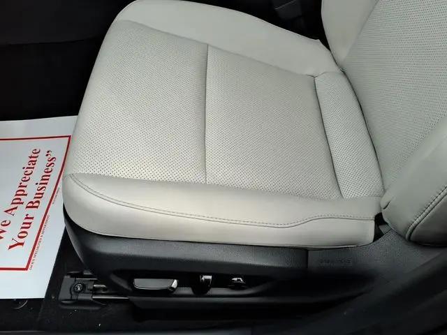2024 Lexus UX 250h Premium