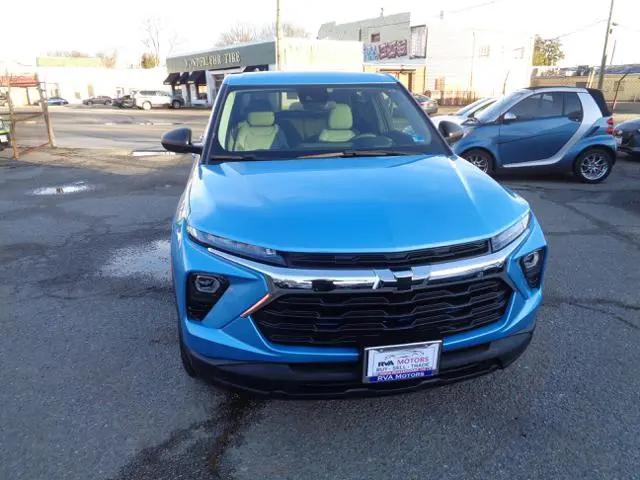 2025 Chevrolet TrailBlazer AWD LS