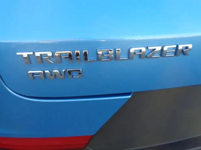 2025 Chevrolet TrailBlazer AWD LS