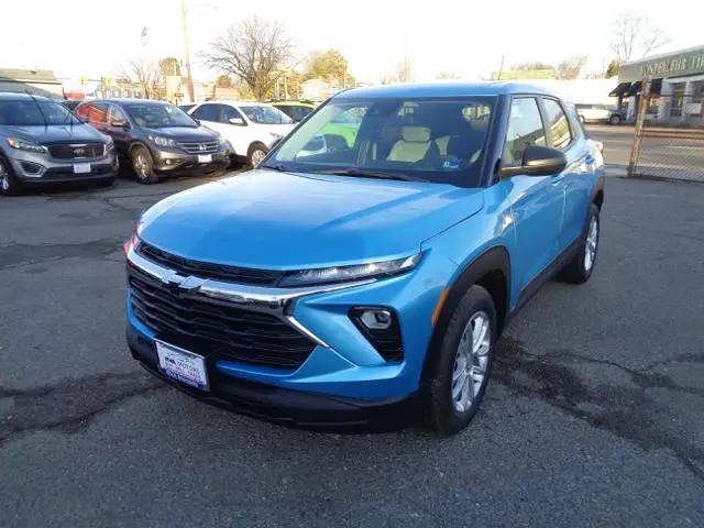 2025 Chevrolet TrailBlazer AWD LS