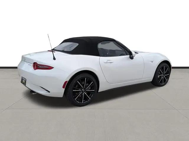 2026 Mazda MX-5 Grand Touring