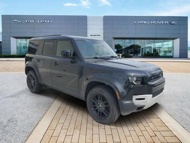 2025 Land Rover Defender 110 P300