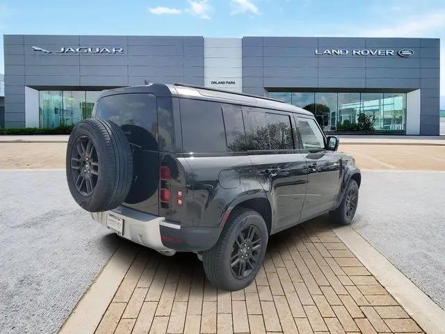 2025 Land Rover Defender 110 P300