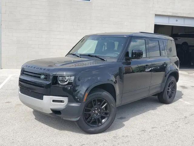 2025 Land Rover Defender 110 P300
