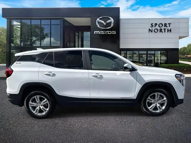 2024 GMC Terrain FWD SLE
