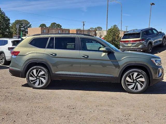 2026 Volkswagen Atlas SE with Technology