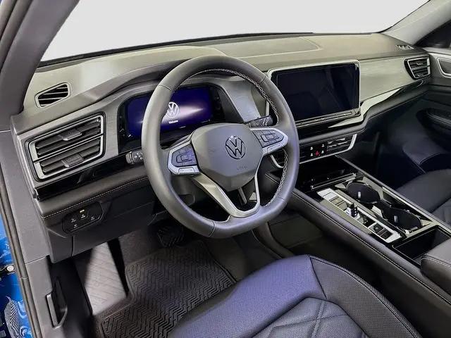 2026 Volkswagen Atlas Cross Sport SE with Technology