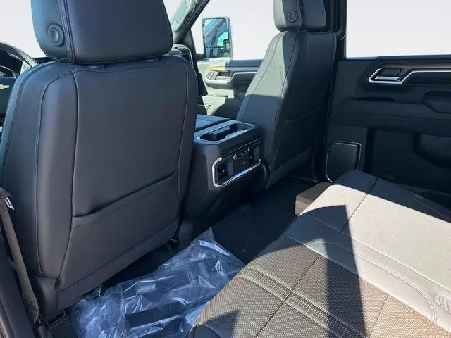 2026 Chevrolet Silverado 2500HD Crew Cab, Standard Bed, High Country, 4WD