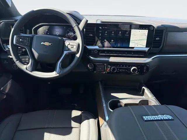 2026 Chevrolet Silverado 2500HD Crew Cab, Standard Bed, High Country, 4WD