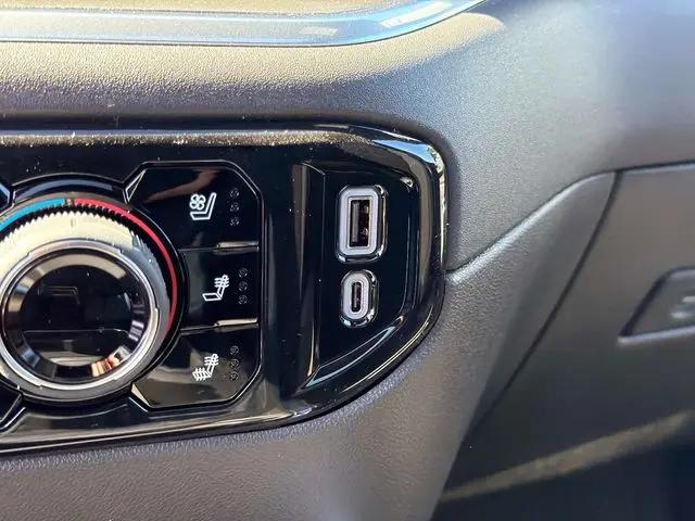 2026 Chevrolet Silverado 2500HD Crew Cab, Standard Bed, High Country, 4WD