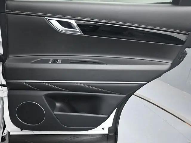 2021 Genesis GV80 2.5T RWD
